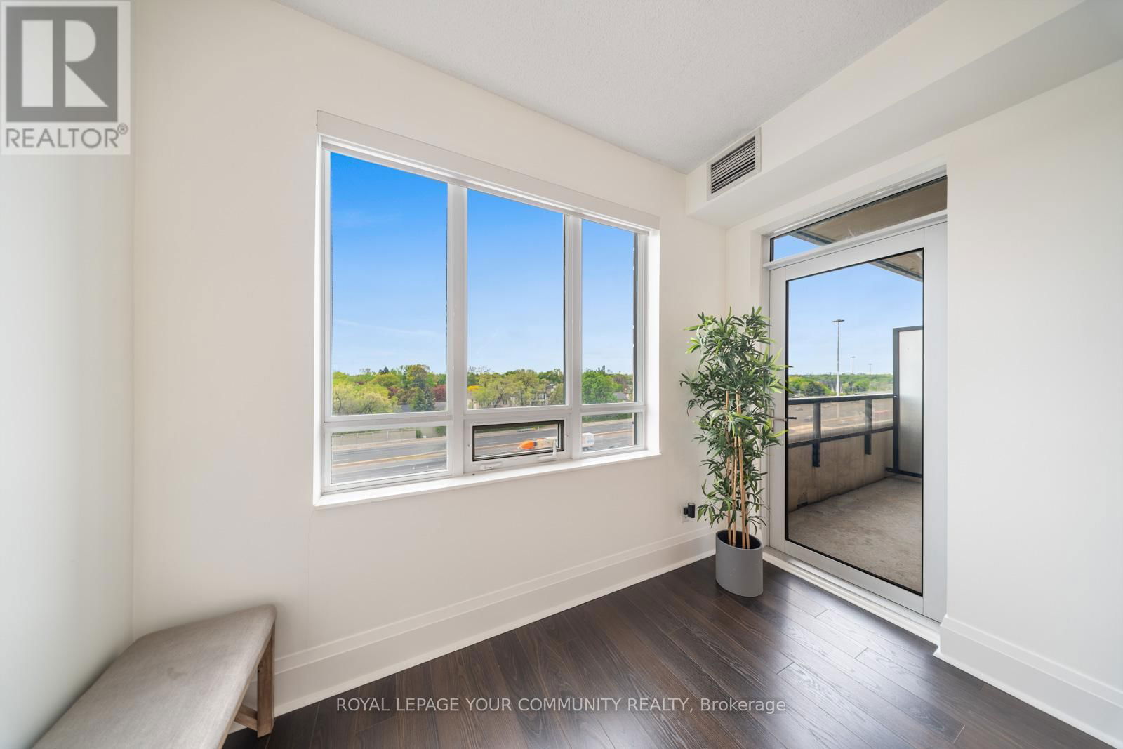 710 - 100 HARRISON GARDEN BOULEVARD Image 11