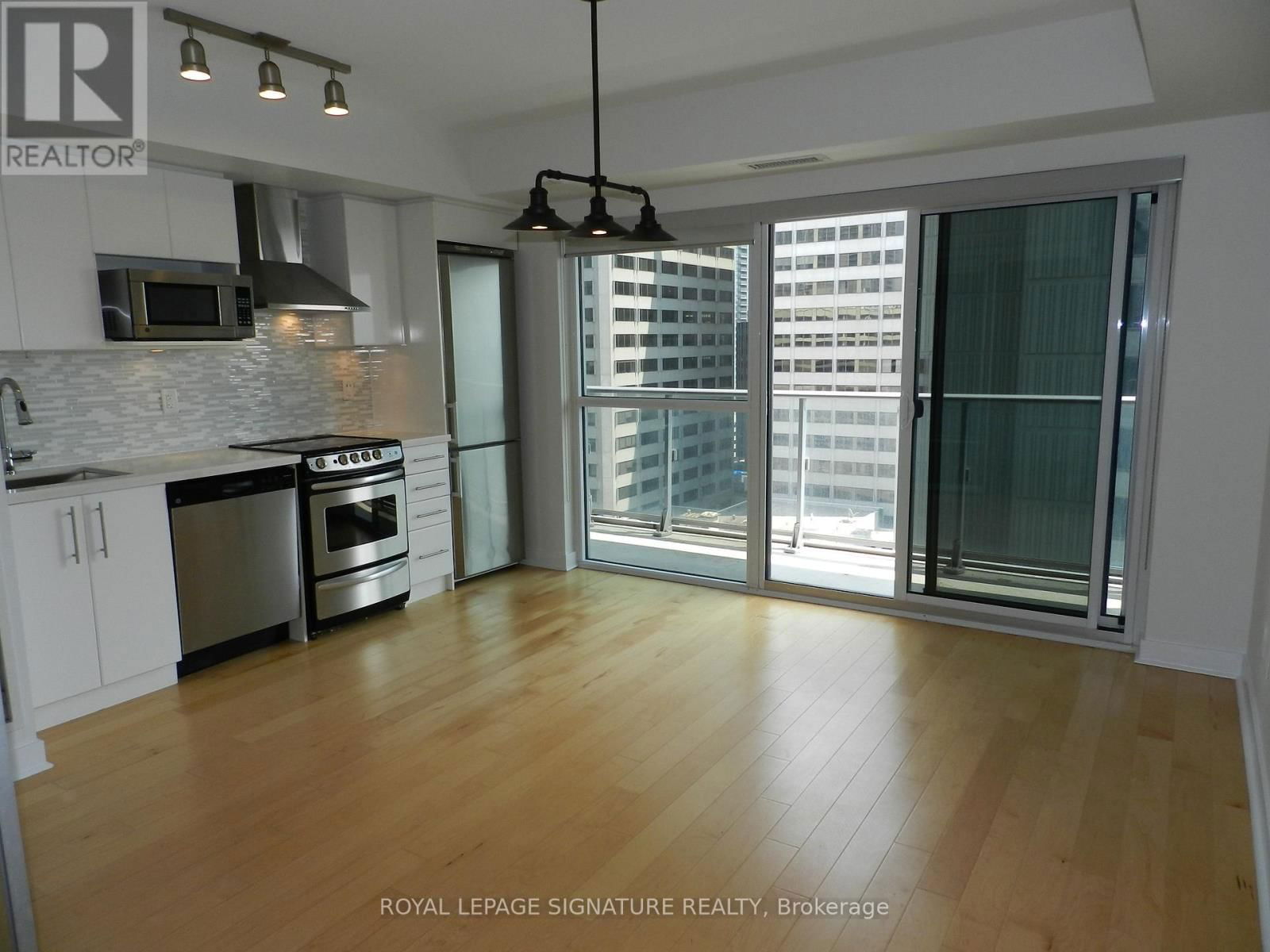 1608 - 58 ORCHARD VIEW BOULEVARD Image 5