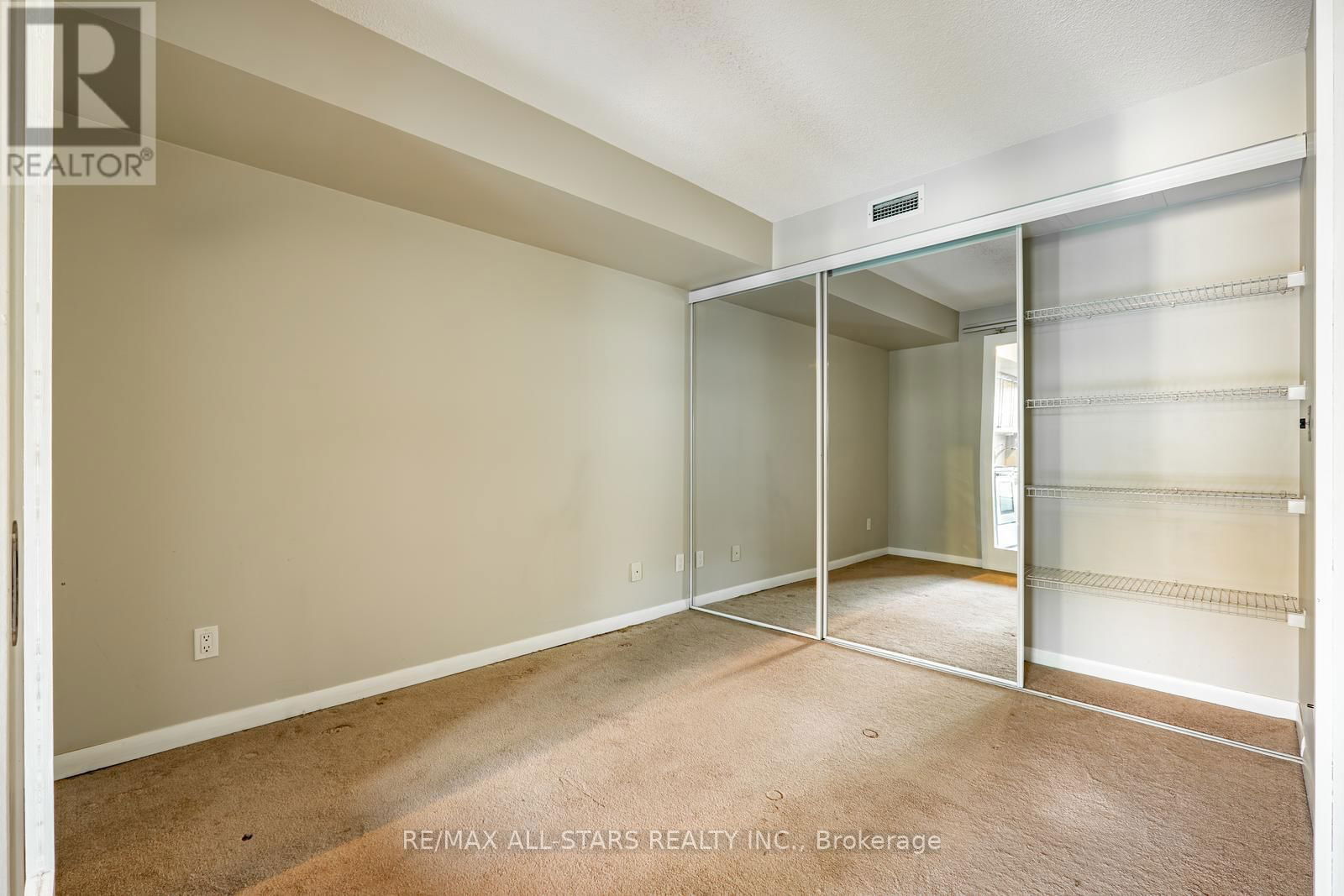 471 - 209 FORT YORK BOULEVARD Image 10