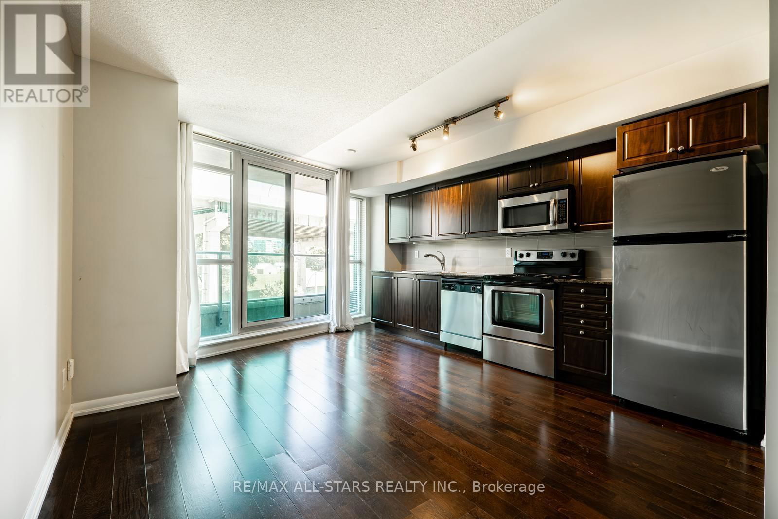 471 - 209 FORT YORK BOULEVARD Image 6