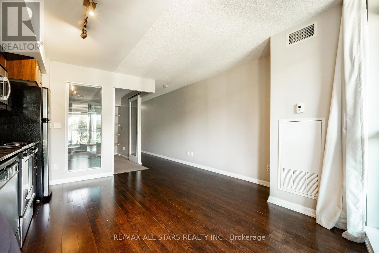 471 - 209 FORT YORK BOULEVARD Image 9