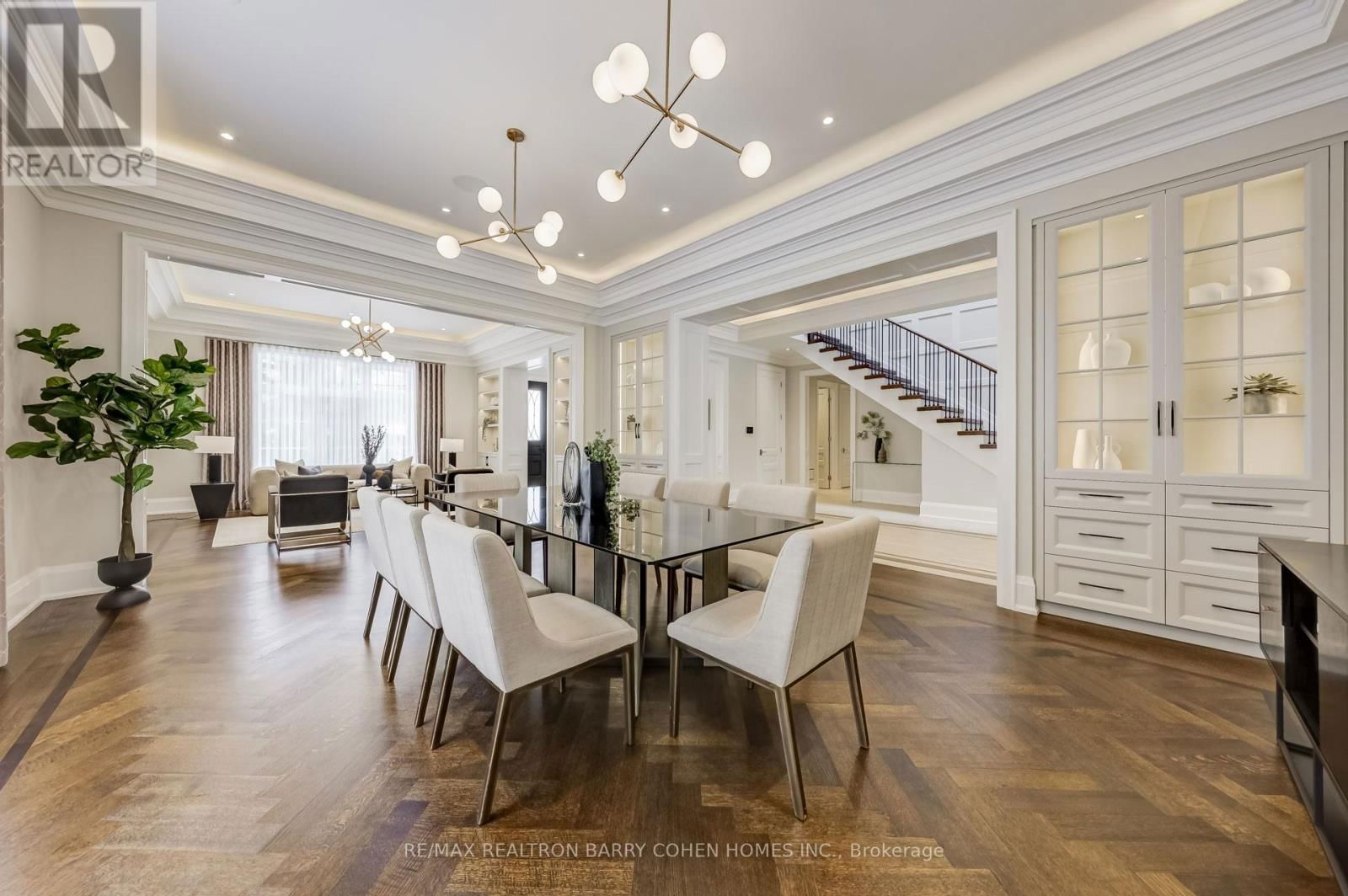 189 OLD YONGE STREET Image 7