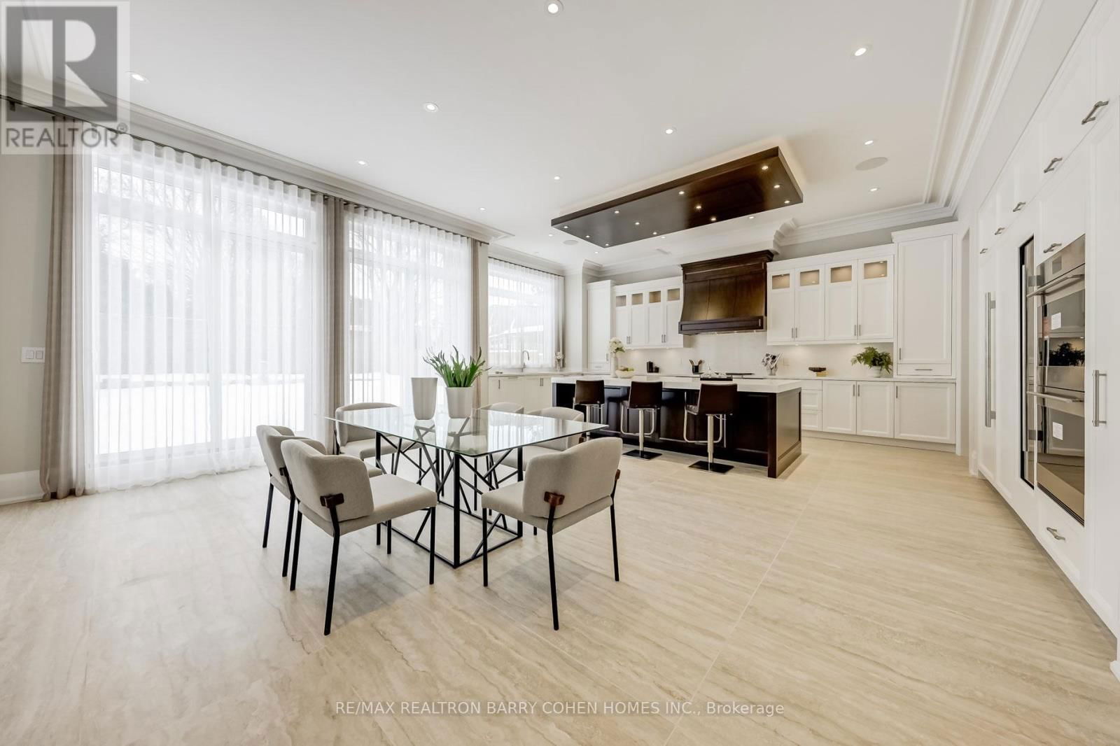189 OLD YONGE STREET Image 8