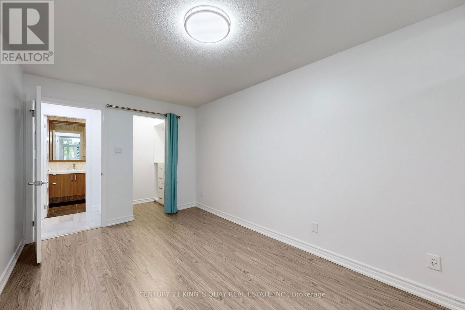 730 GRANDVIEW WAY Image 23