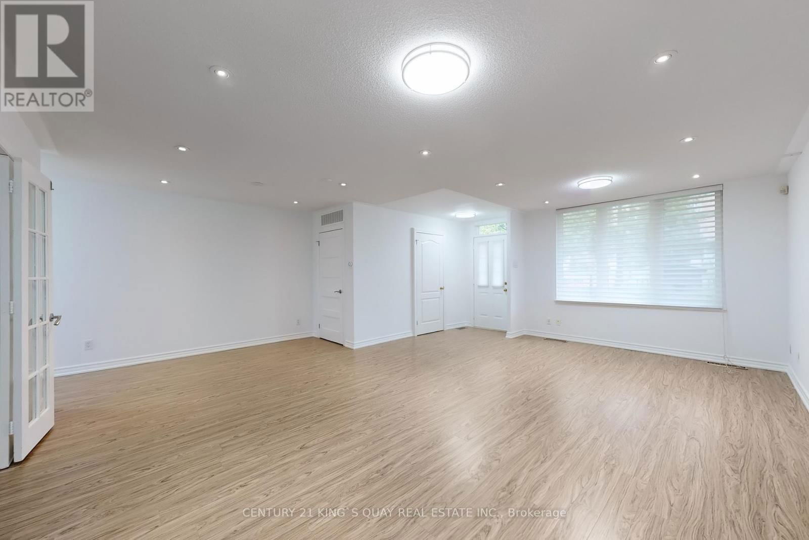 730 GRANDVIEW WAY Image 3