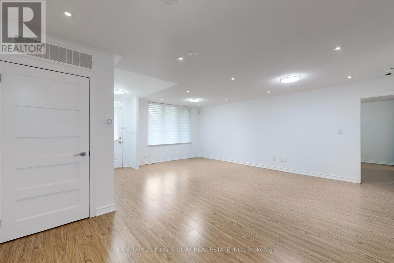 730 GRANDVIEW WAY Image 6