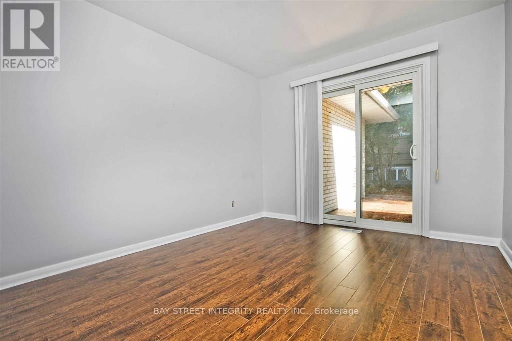60 HESKETH COURT Image 11
