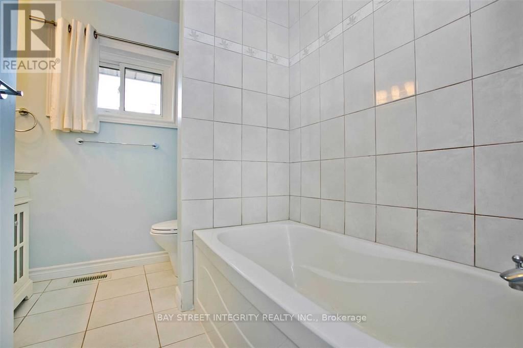 60 HESKETH COURT Image 13