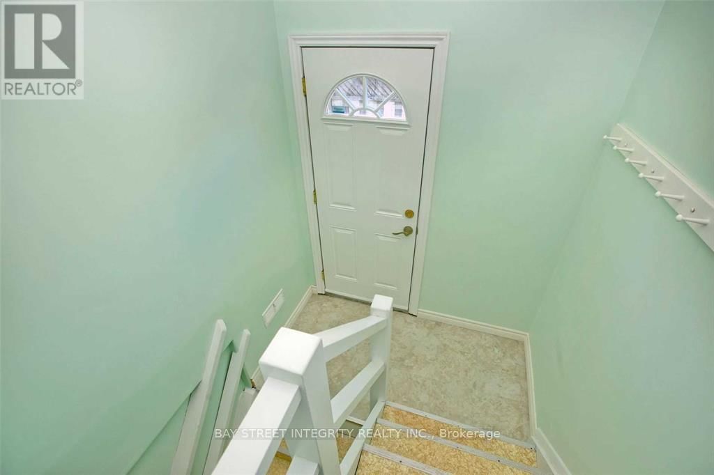 60 HESKETH COURT Image 16