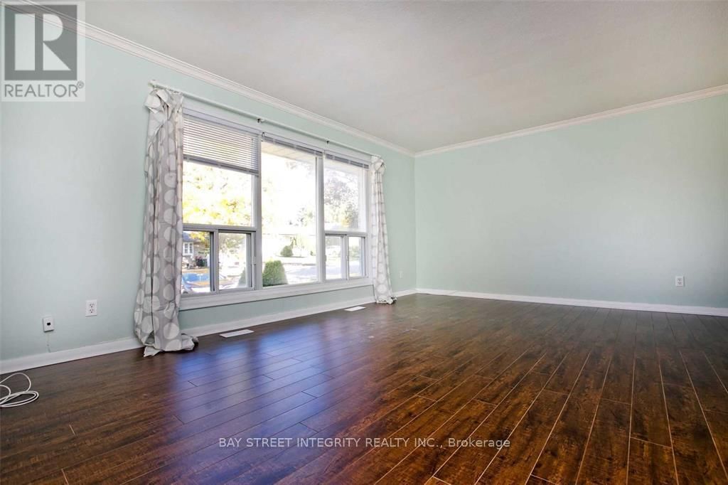 60 HESKETH COURT Image 4