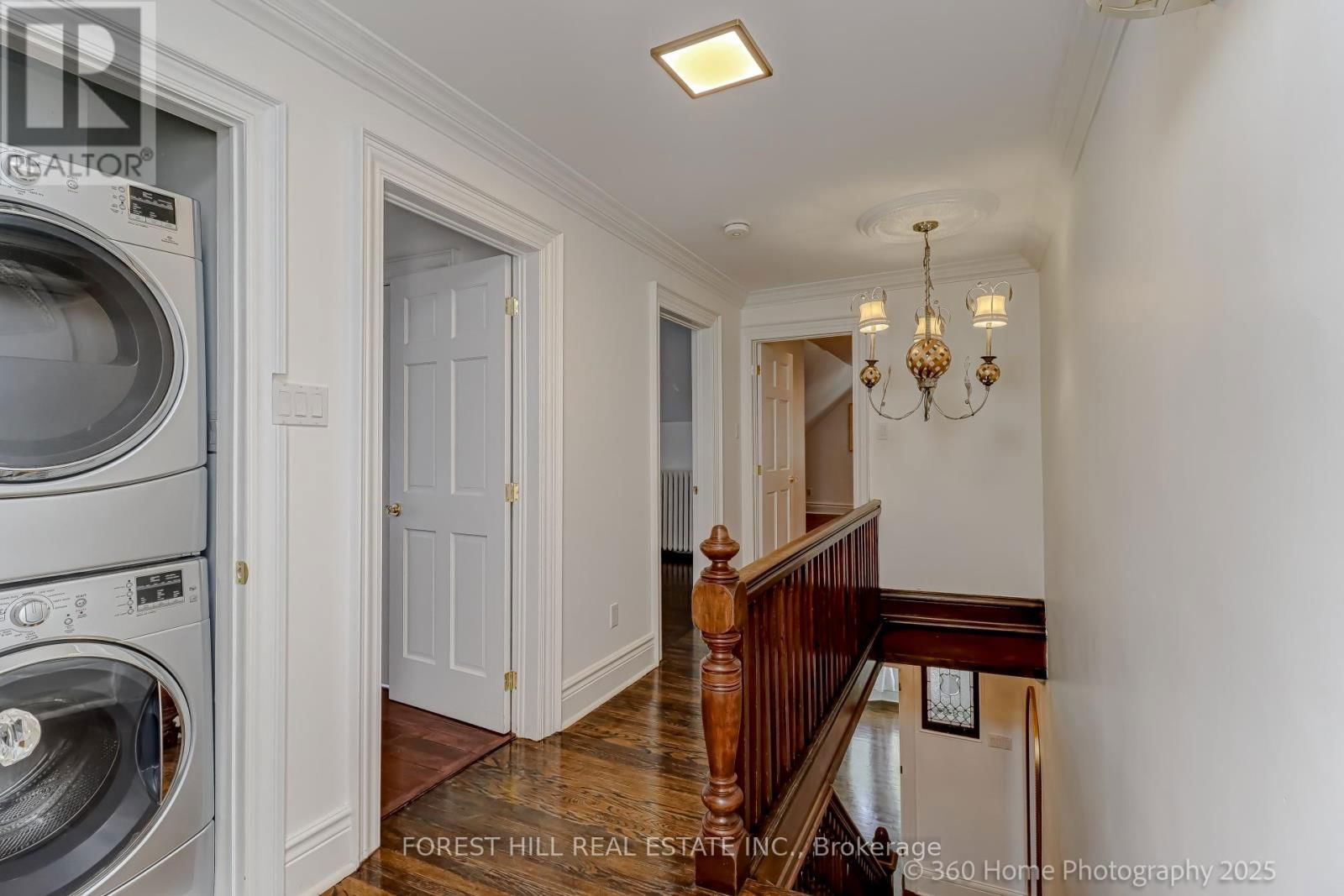 379 HURON STREET Image 25
