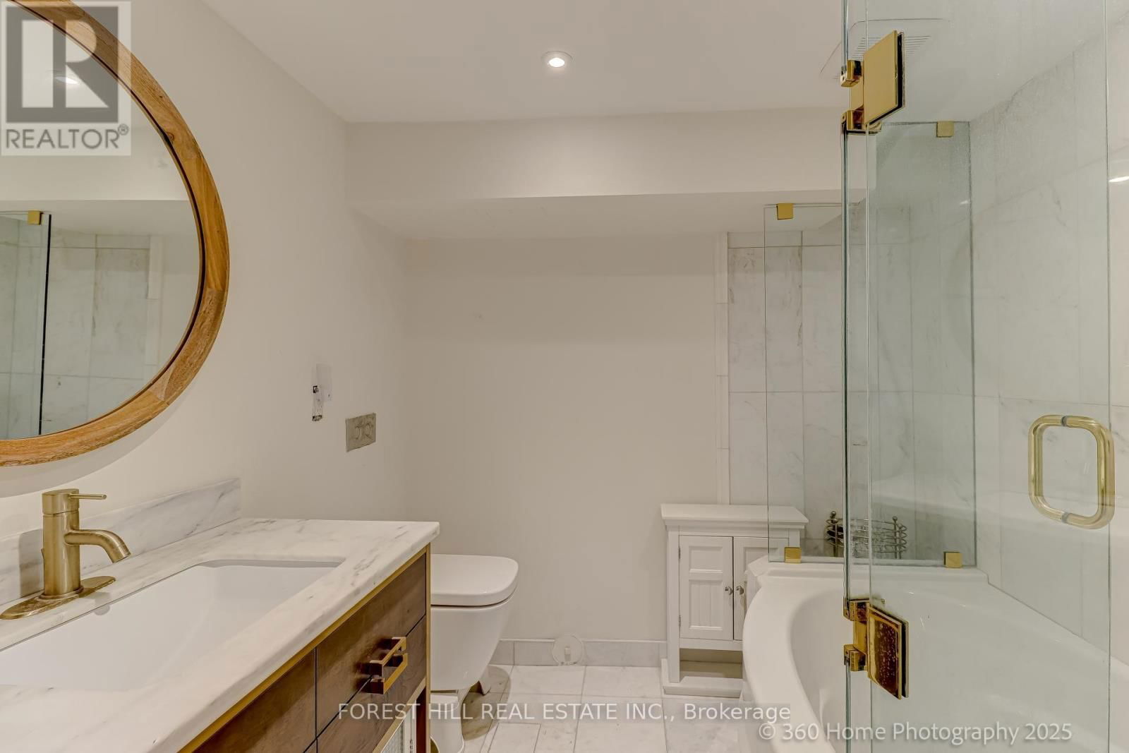 379 HURON STREET Image 29