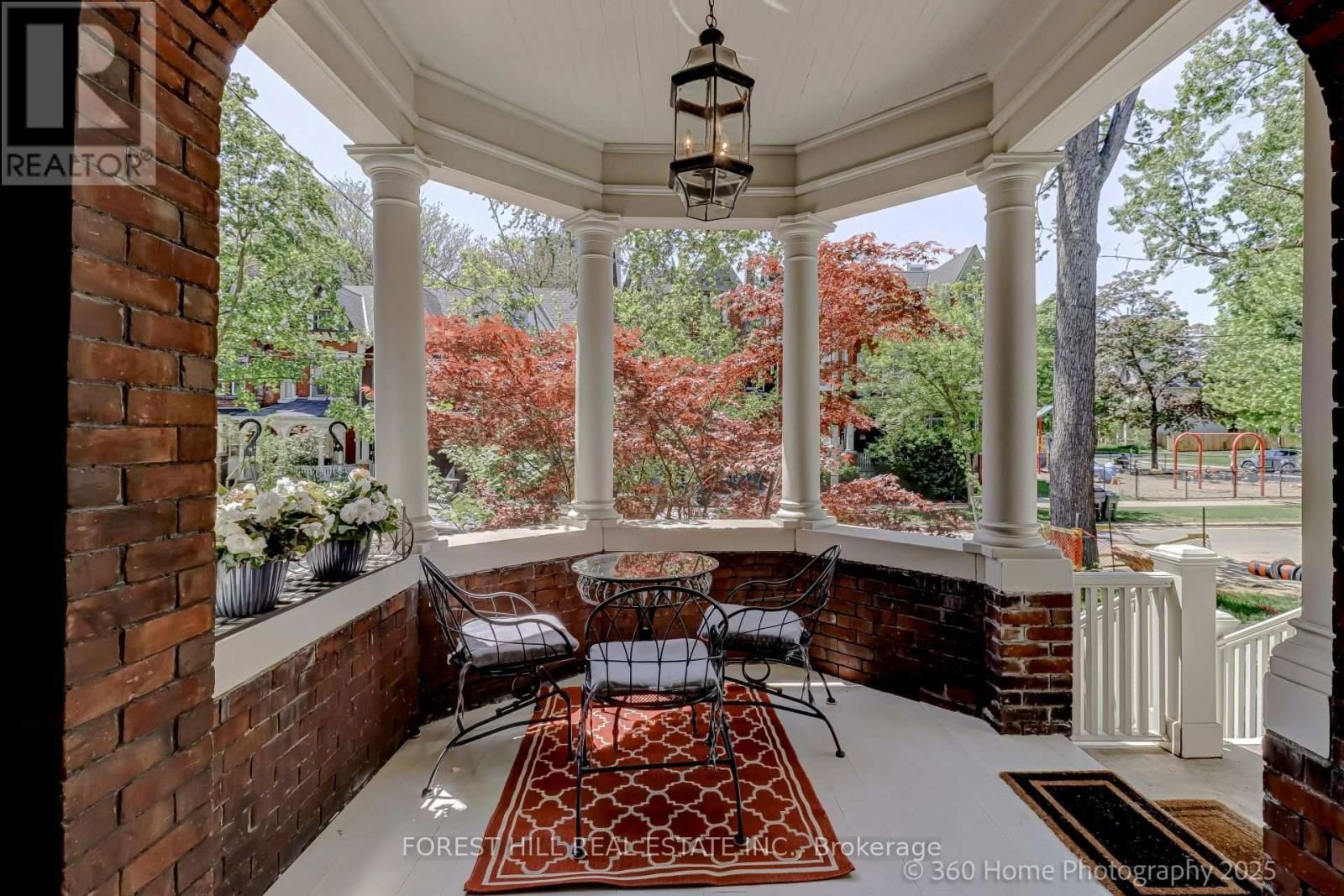 379 HURON STREET Image 3