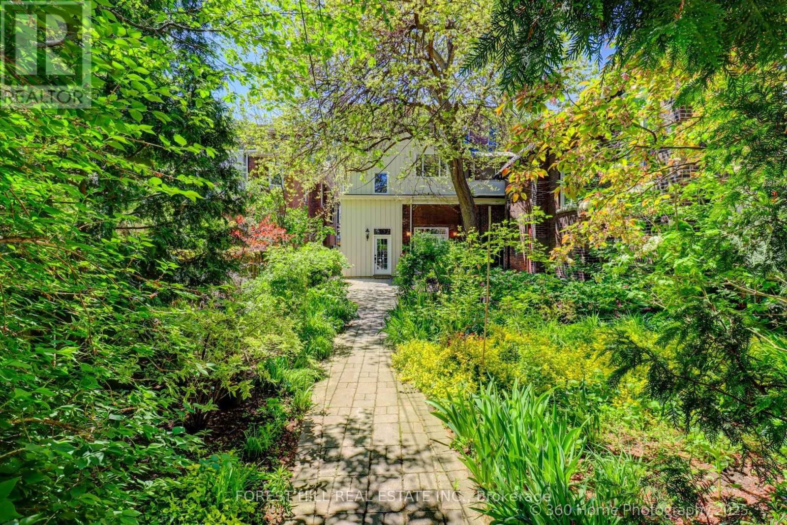 379 HURON STREET Image 37