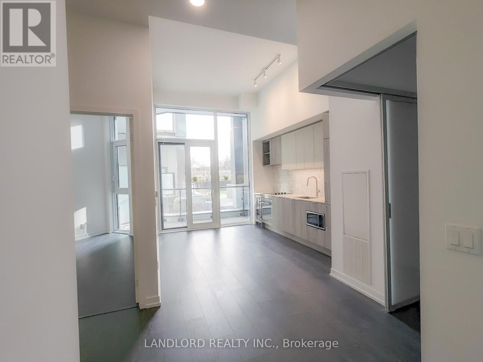 201 - 2020 BATHURST STREET Image 3