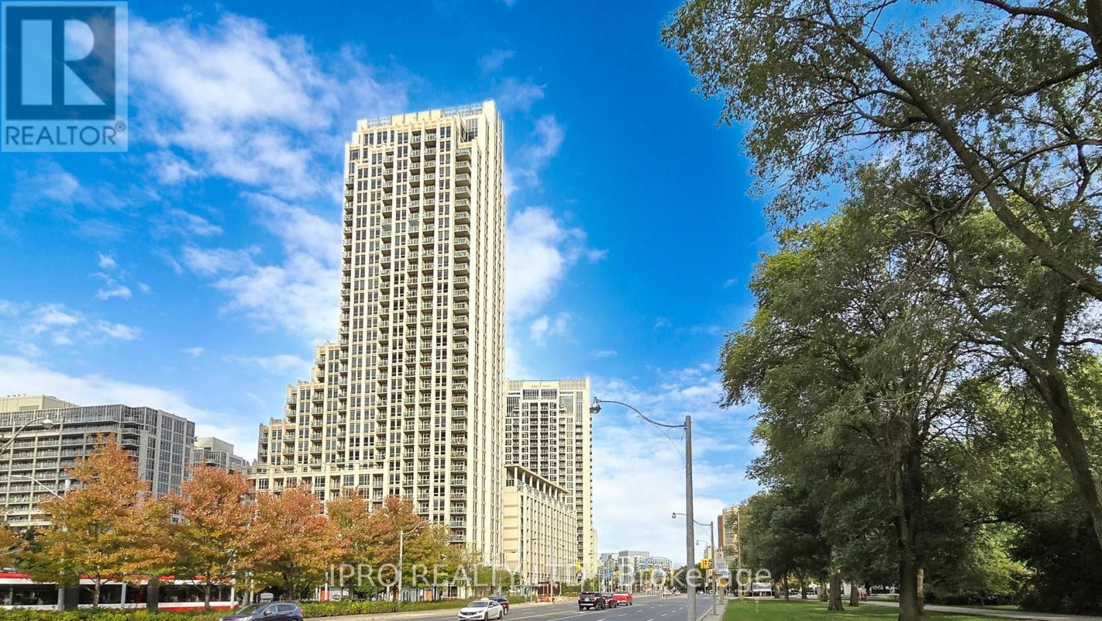 2707 - 628 FLEET STREET Image 1