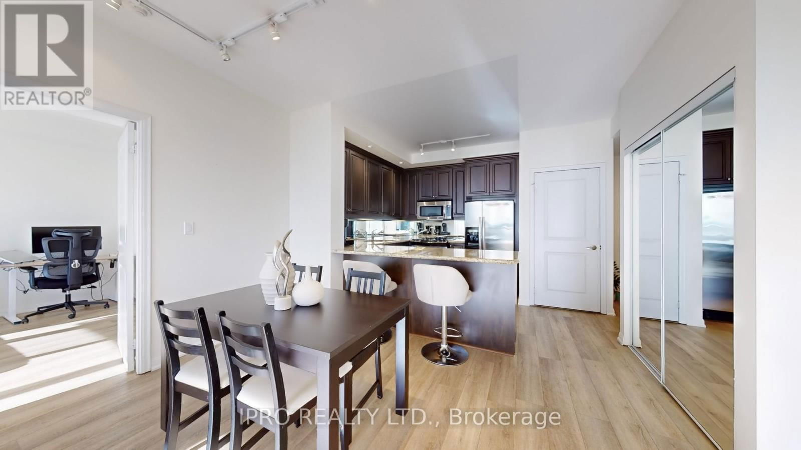 2707 - 628 FLEET STREET Image 16