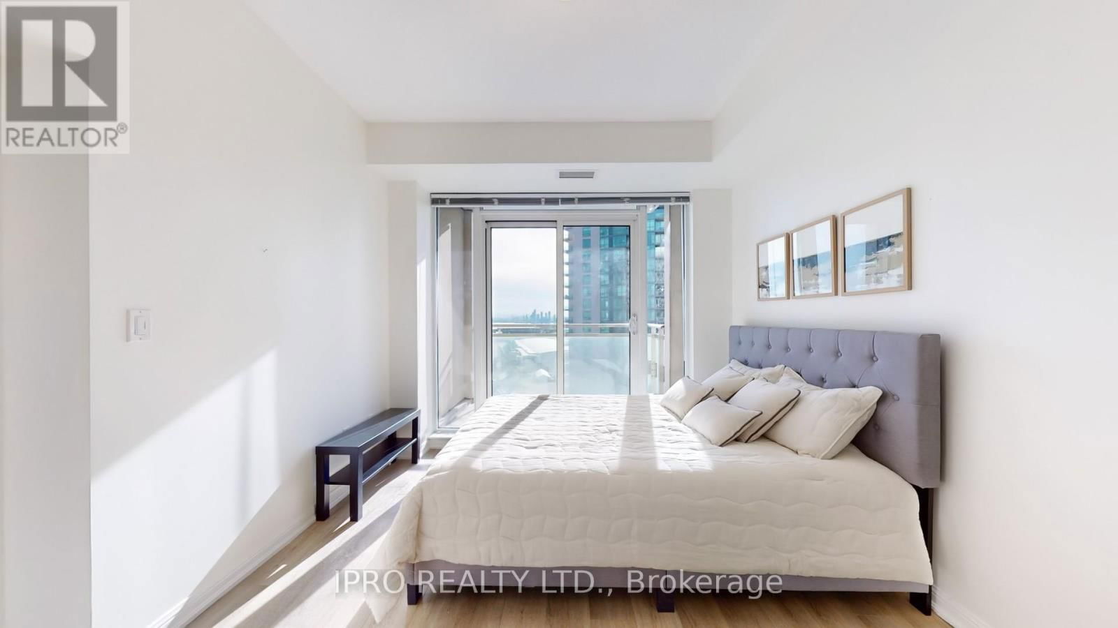 2707 - 628 FLEET STREET Image 18