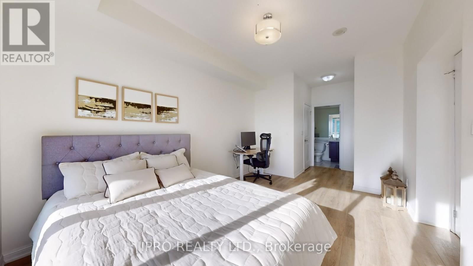 2707 - 628 FLEET STREET Image 20