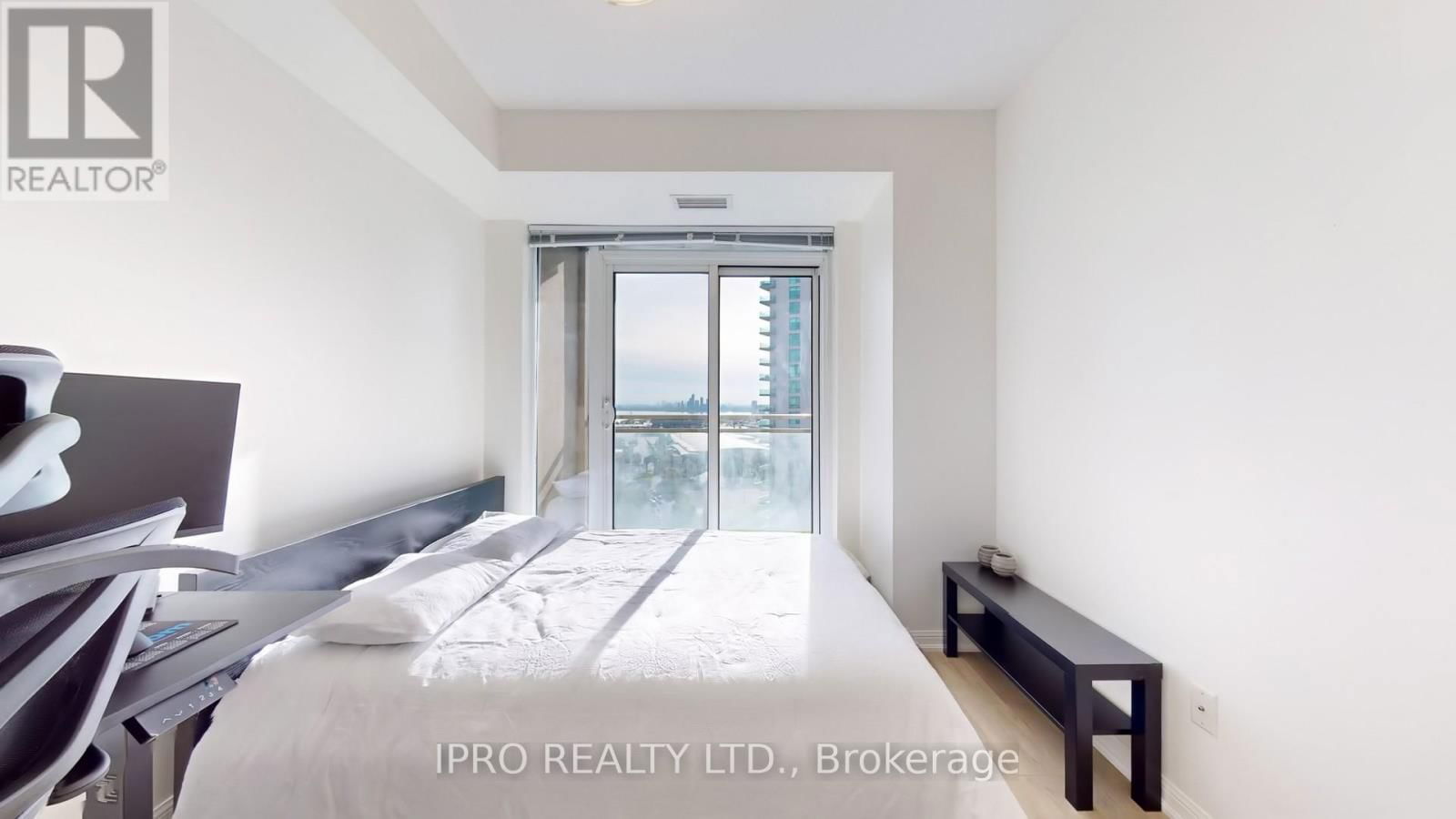 2707 - 628 FLEET STREET Image 25