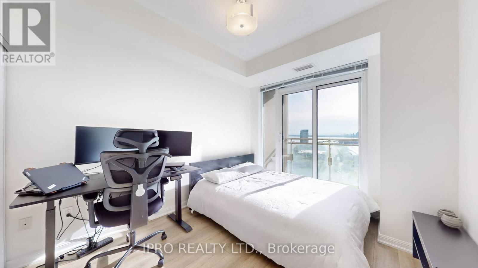 2707 - 628 FLEET STREET Image 26