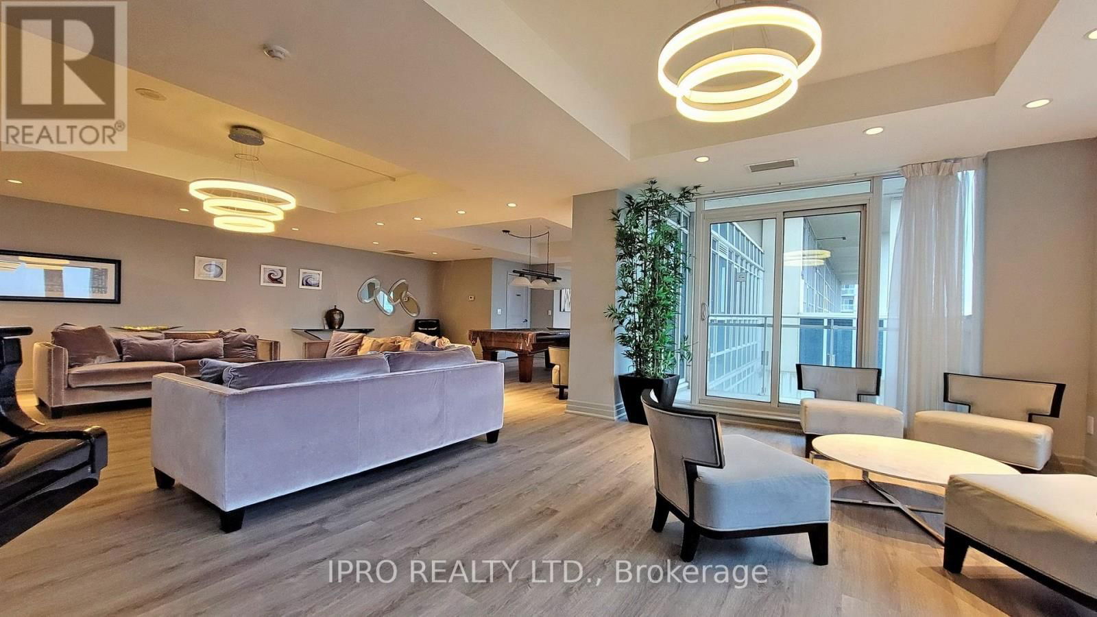 2707 - 628 FLEET STREET Image 33