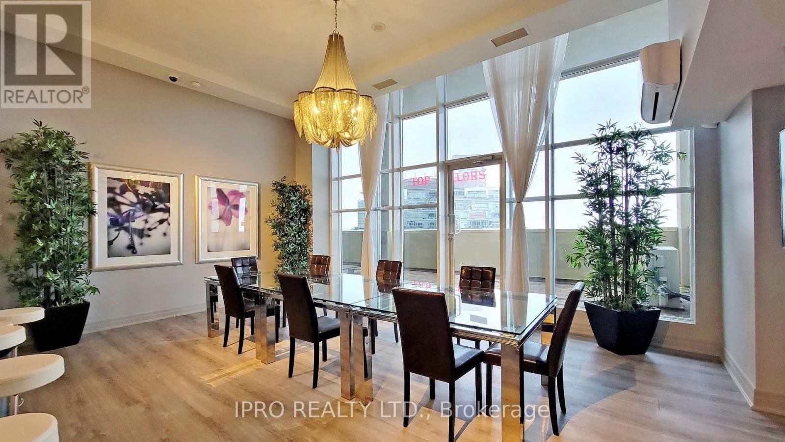 2707 - 628 FLEET STREET Image 34