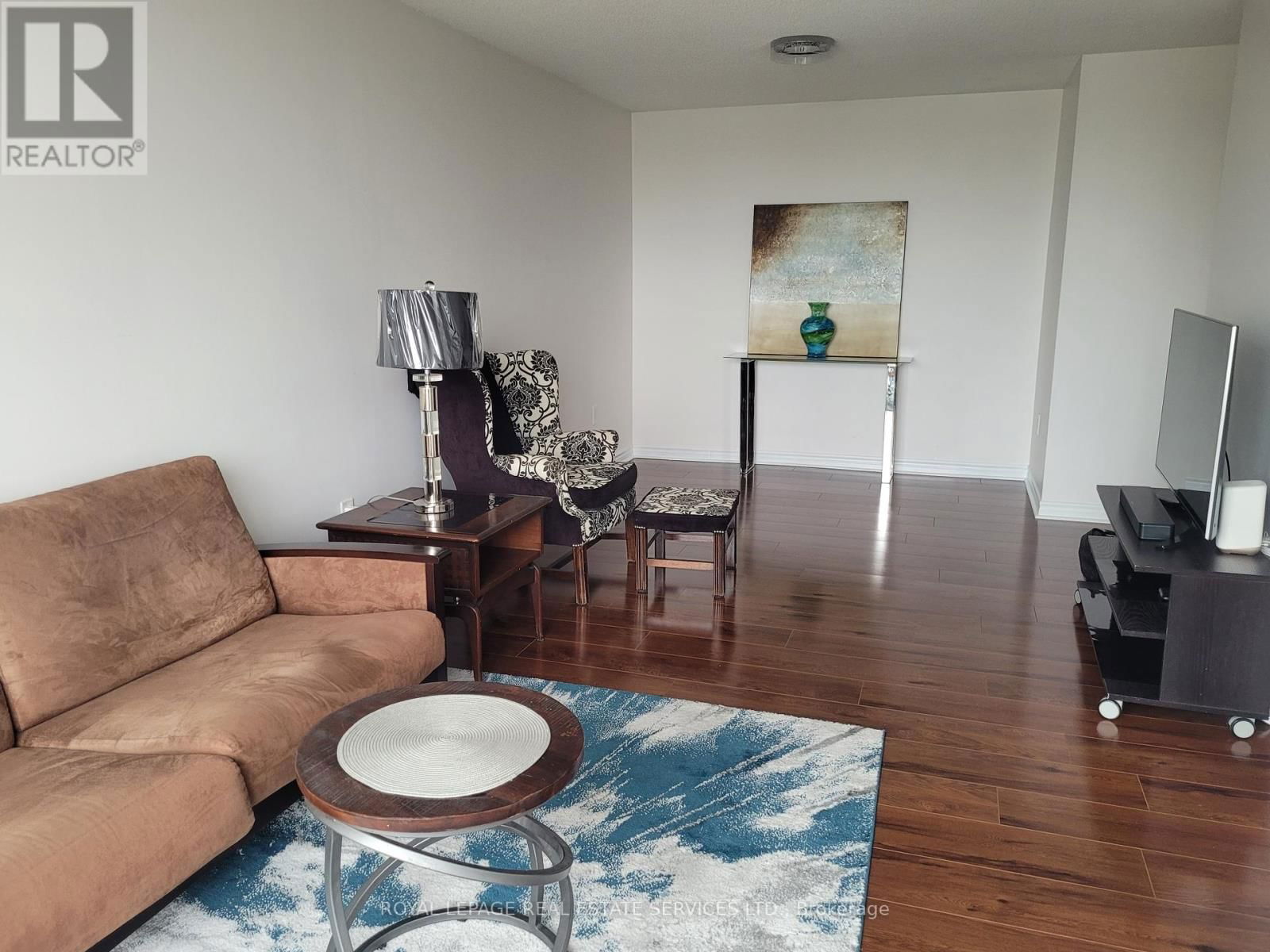 204 - 11 THORNCLIFFE PK DRIVE Image 7
