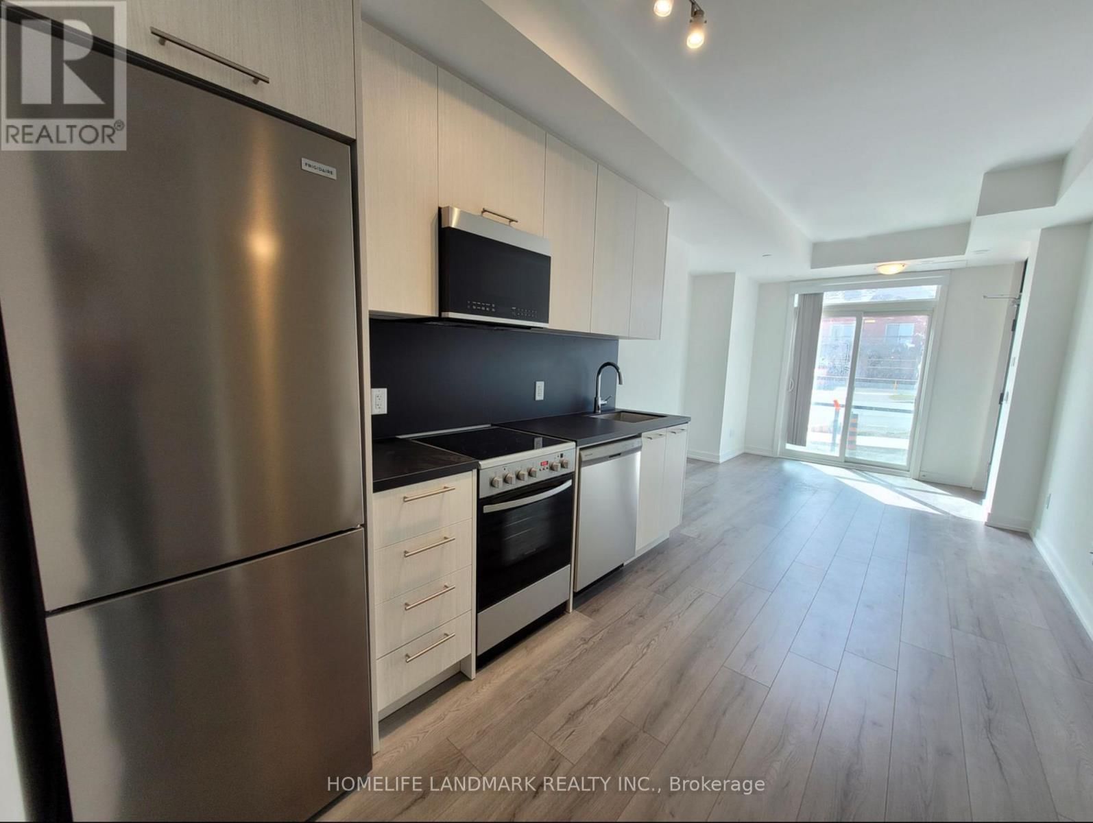 19 - 268 FINCH AVENUE EAST Image 2
