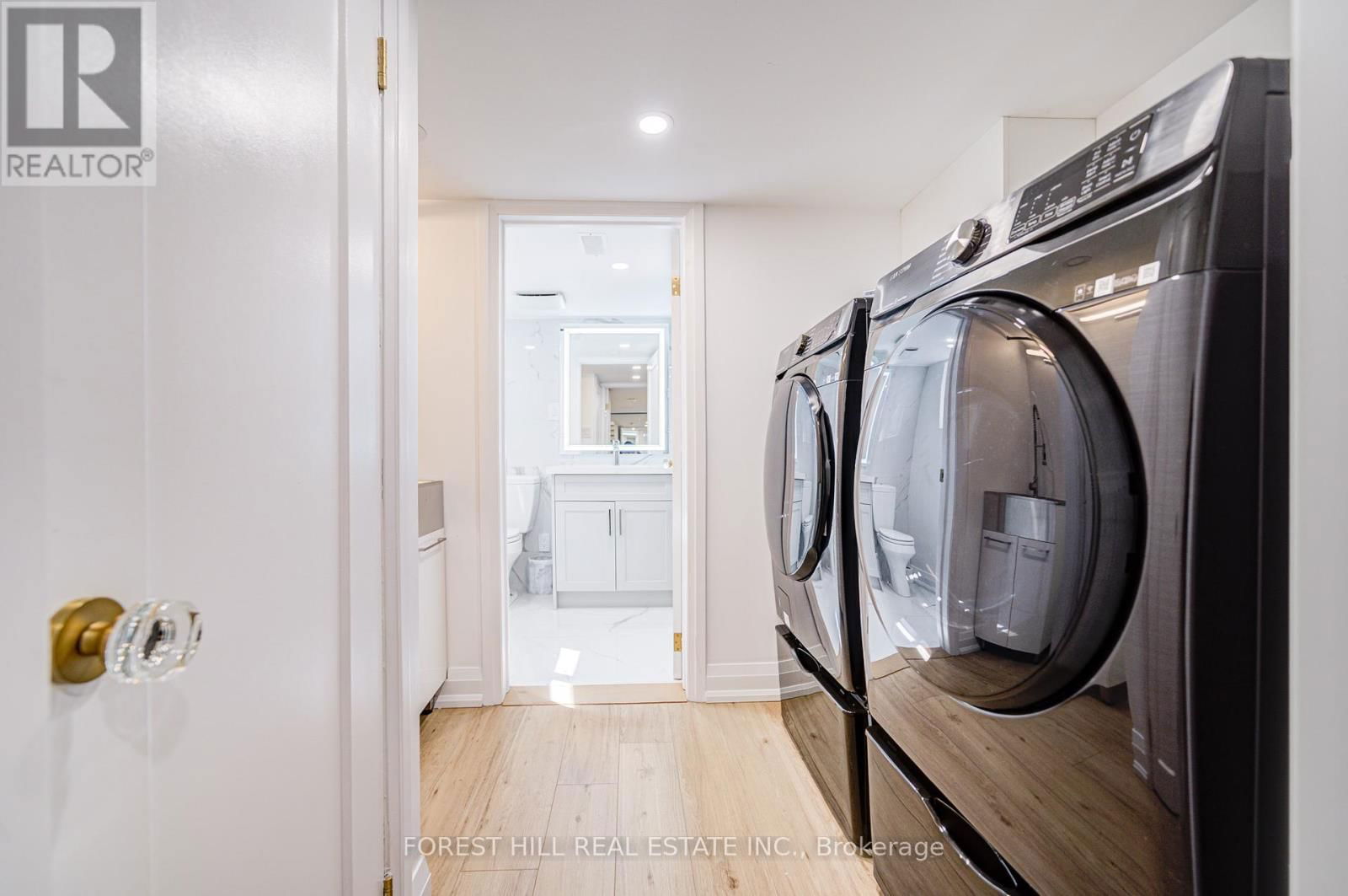 29 BURNABY BOULEVARD Image 25