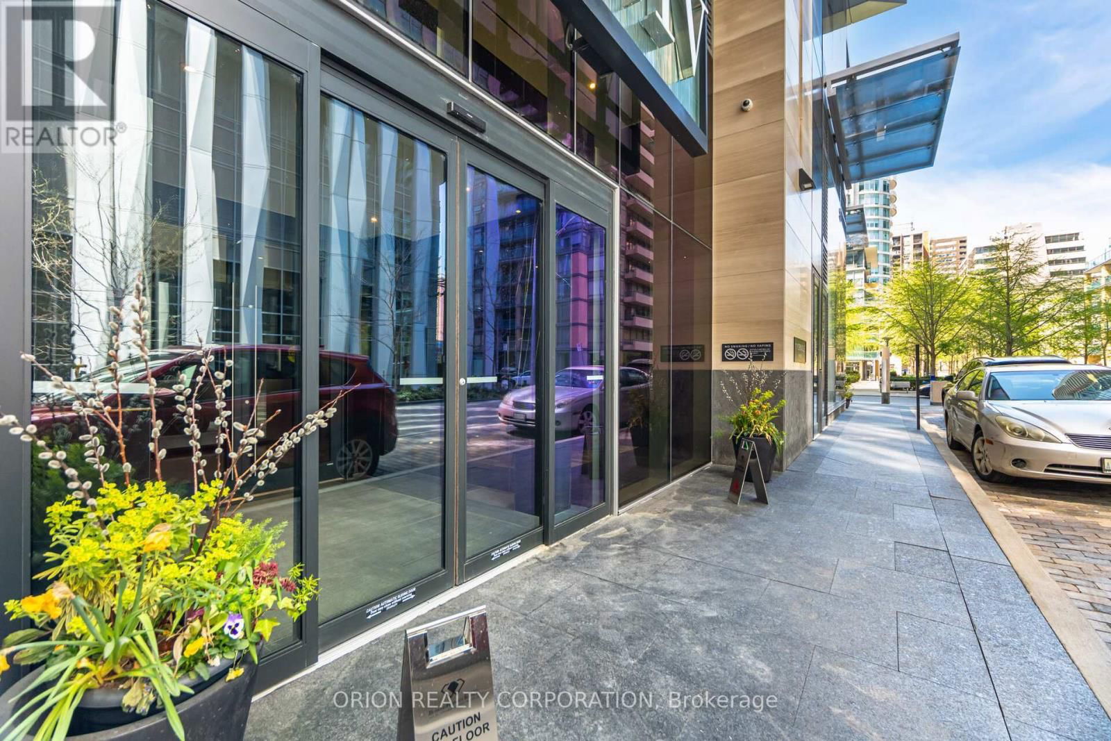 3204 - 11 YORKVILLE AVENUE Image 48