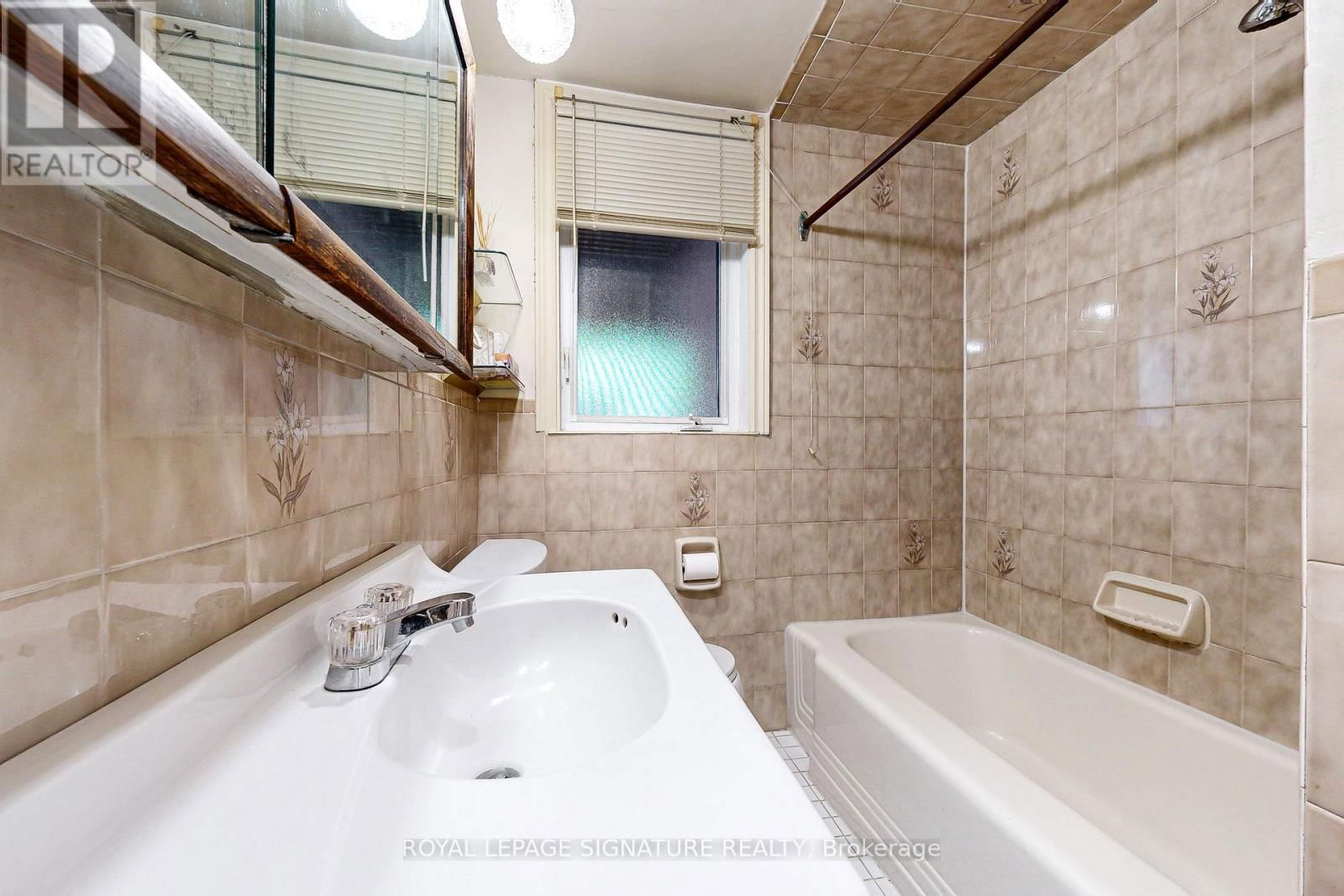 115 MCKEE AVENUE Image 10