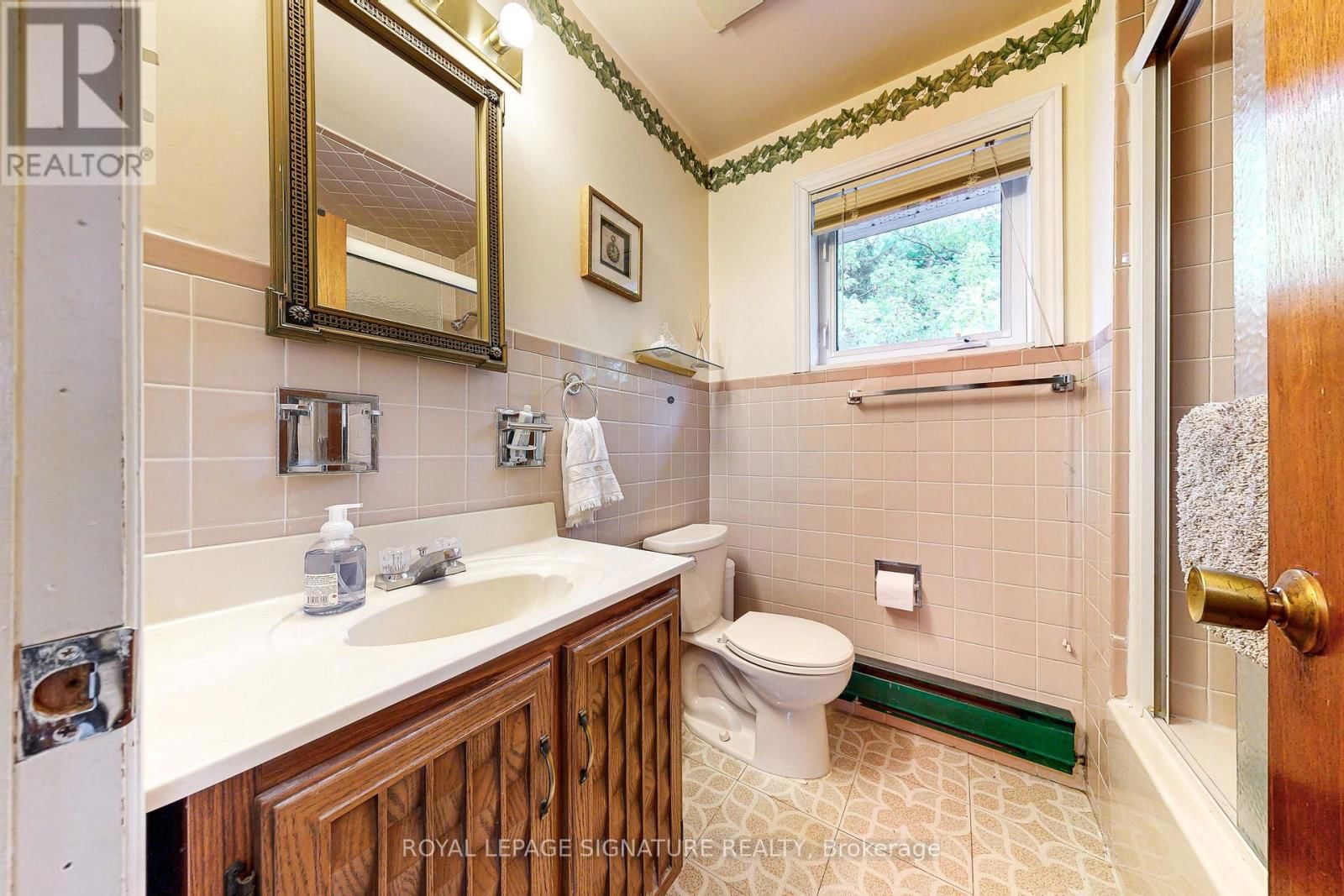 115 MCKEE AVENUE Image 19