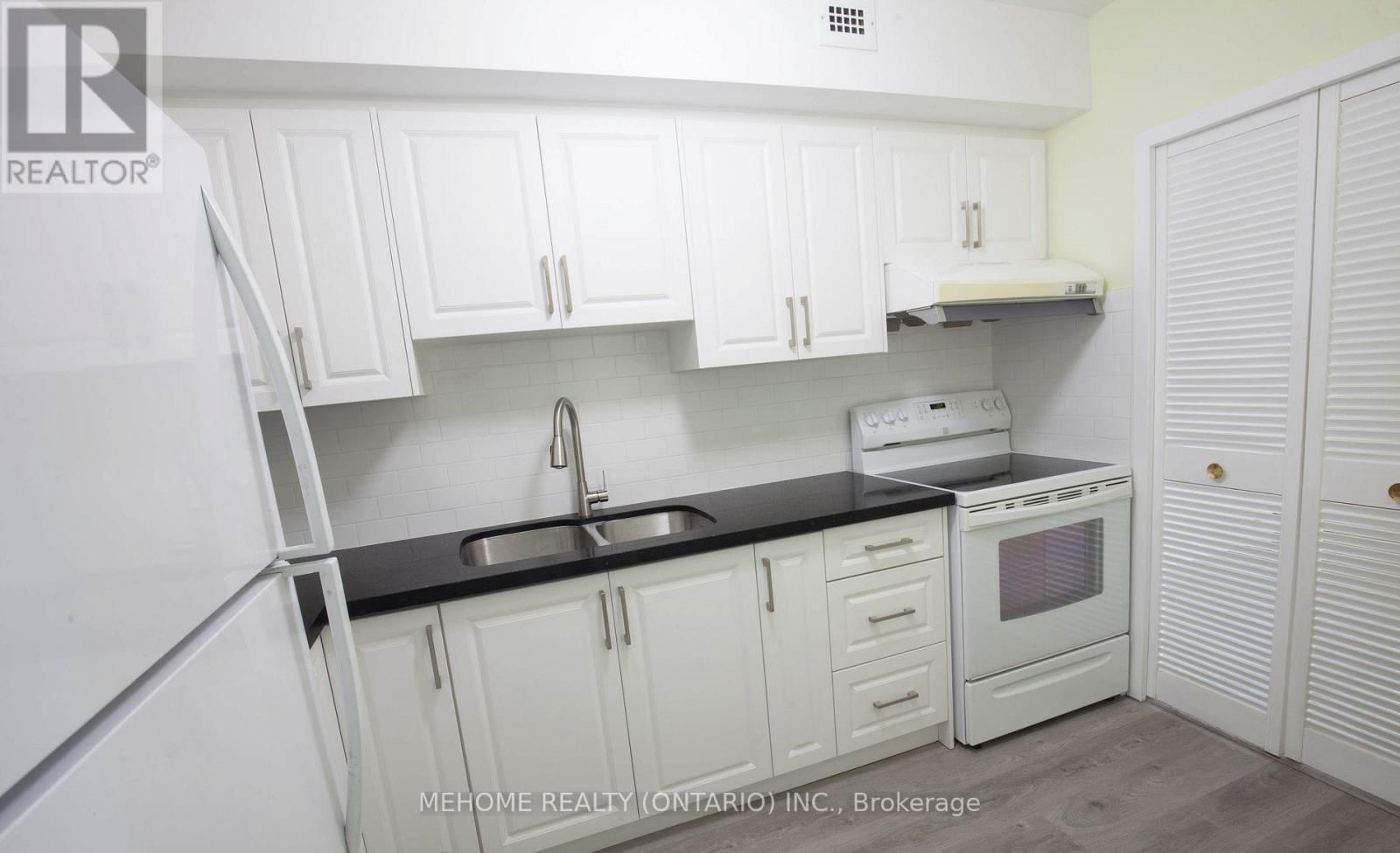 317 - 70 OLD SHEPPARD AVENUE Image 7