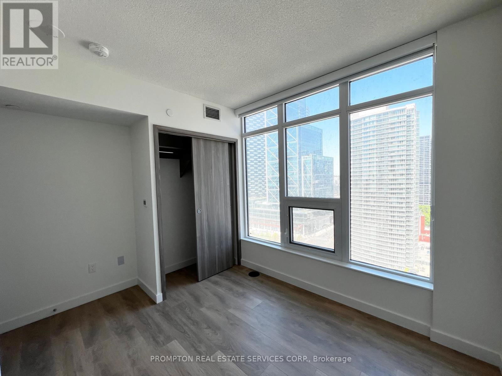 2211 - 1 CONCORD CITYPLACE WAY Image 16