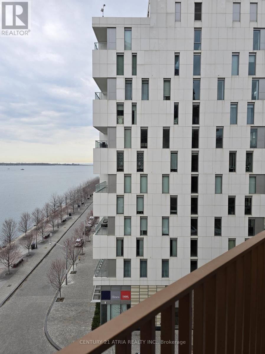 713 - 155 MERCHANTS WHARF Image 28
