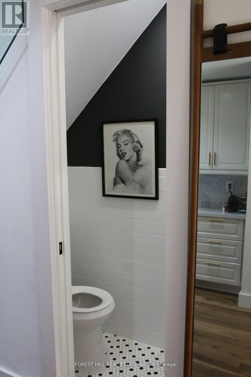 44 MANNING AVENUE Image 10