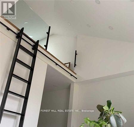 44 MANNING AVENUE Image 18