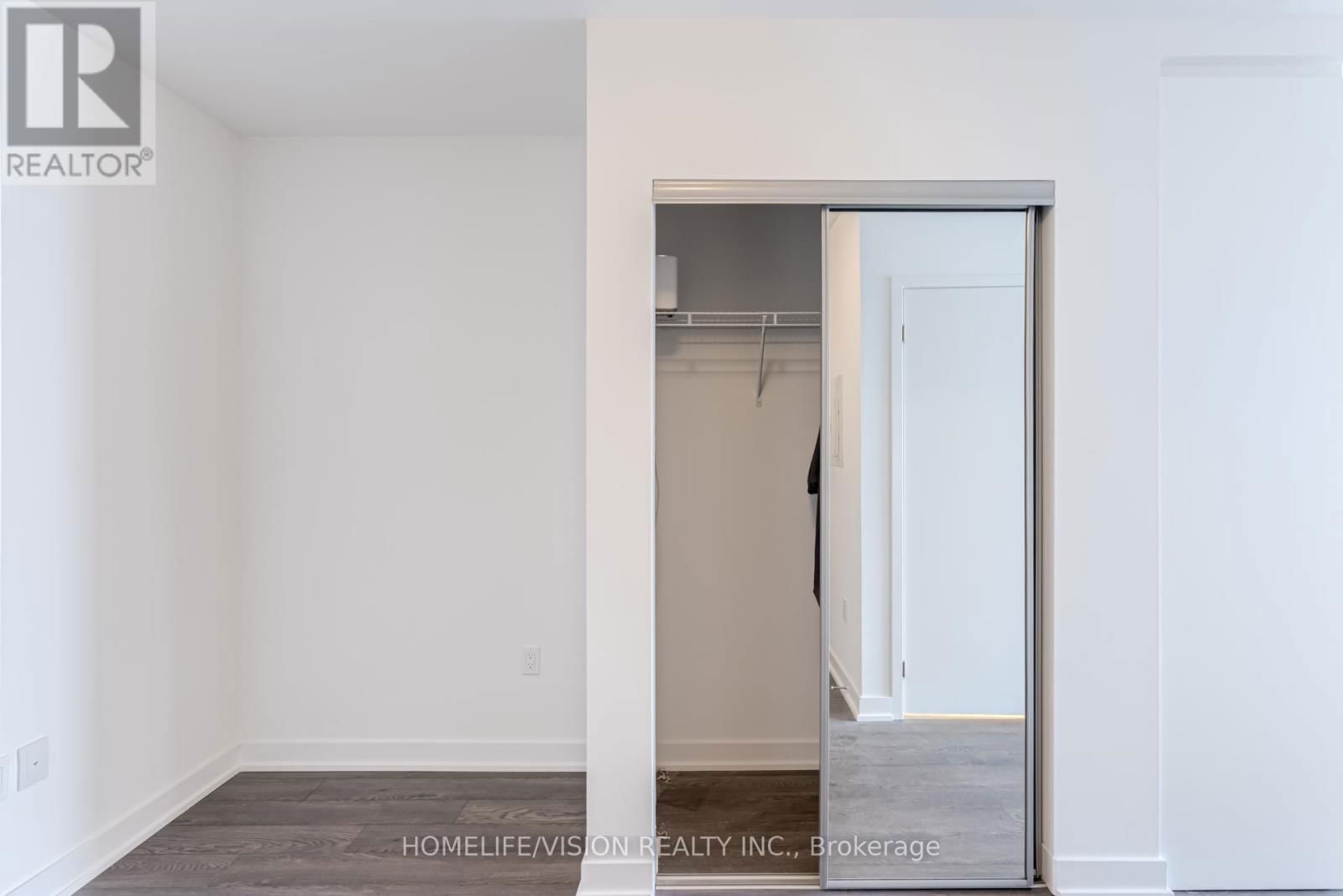3212 - 50 O'NEILL ROAD Image 6