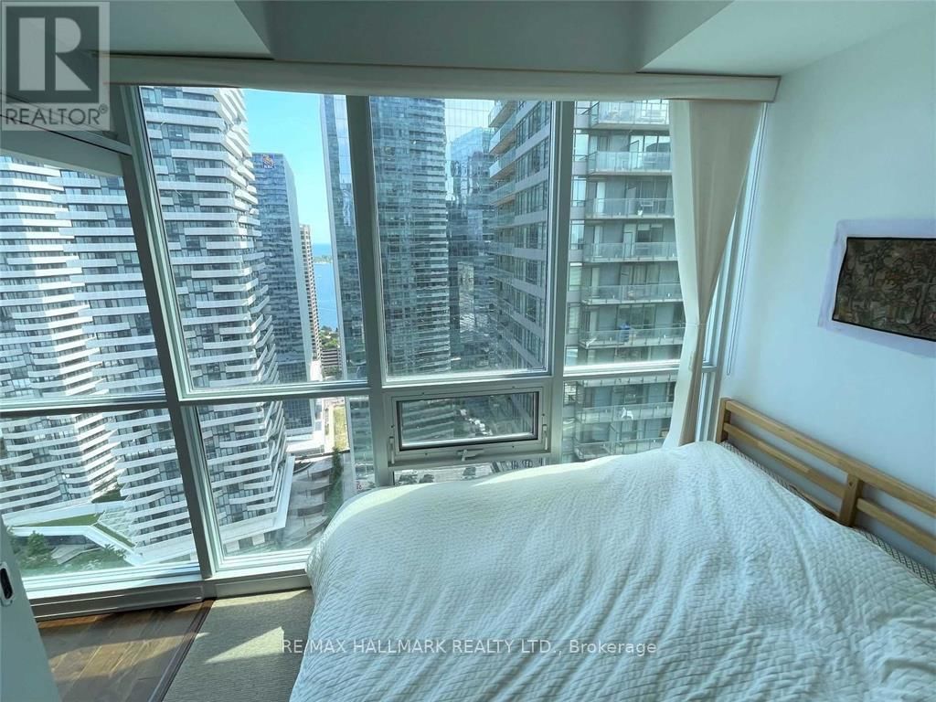 3001 - 65 BREMNER BOULEVARD Image 11
