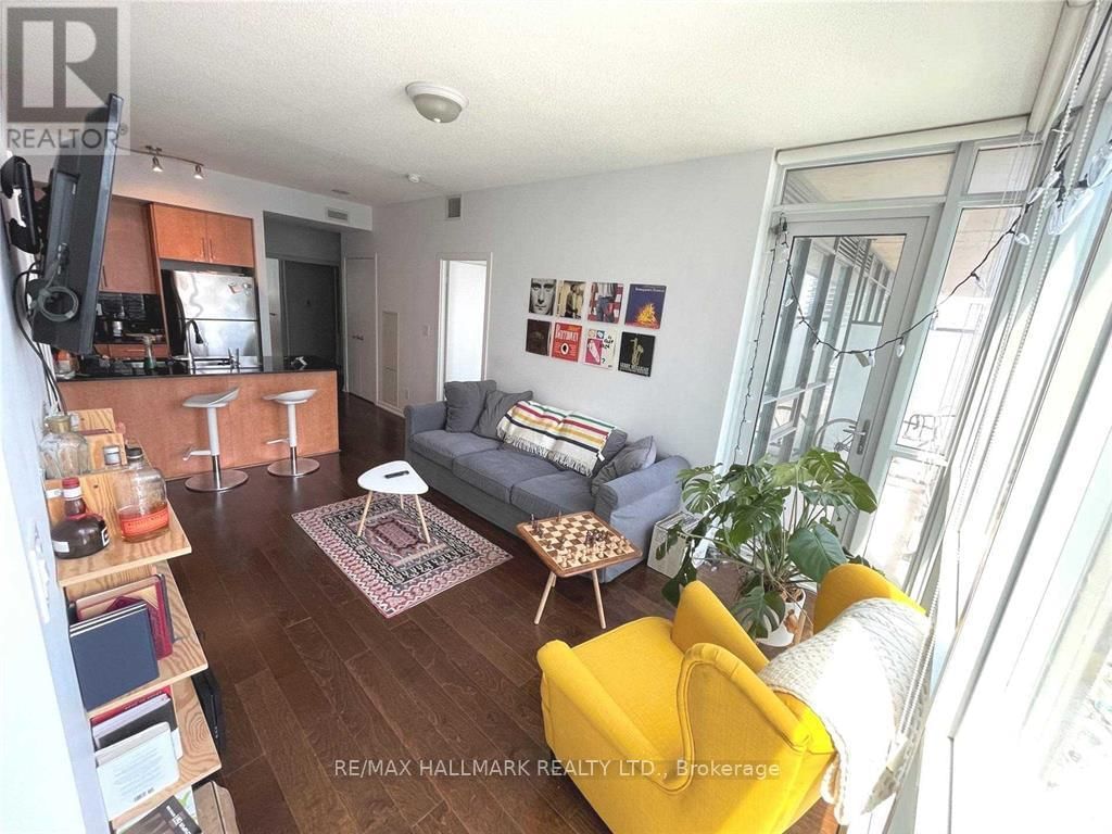 3001 - 65 BREMNER BOULEVARD Image 4