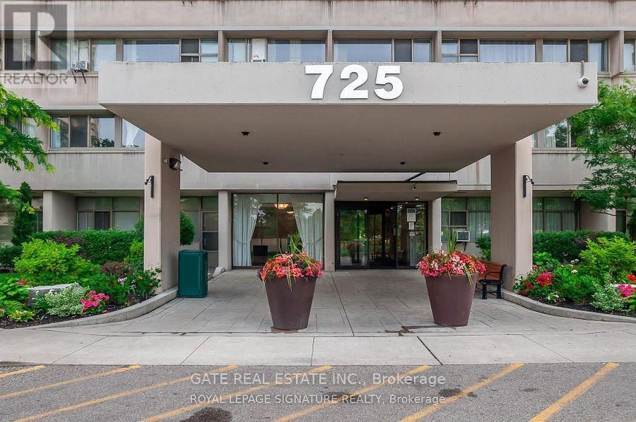 1601 - 725 DON MILLS ROAD Image 2