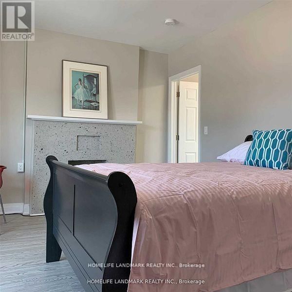 2615 YONGE STREET Image 7