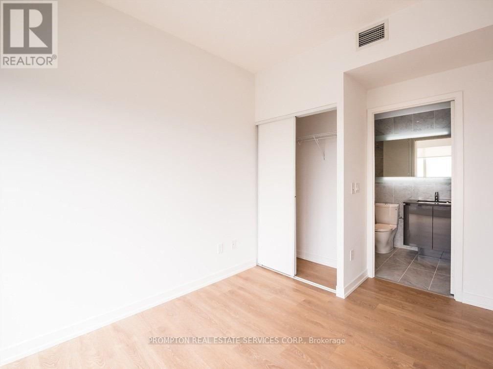 2210 - 115 MCMAHON DRIVE Image 10