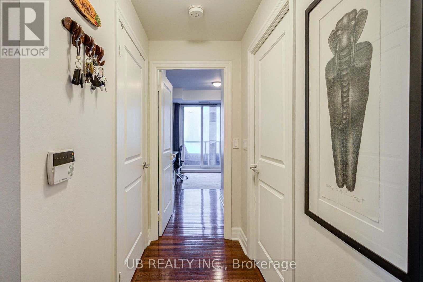3201 - 35 BALMUTO STREET Image 40