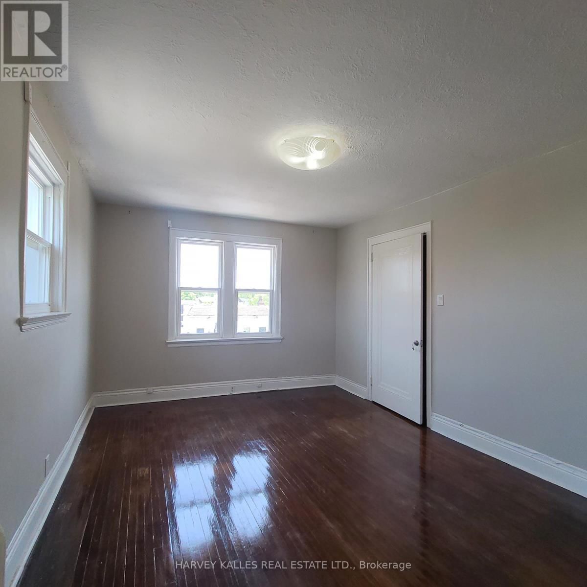 5 - 1 BROOKDALE AVENUE Image 14