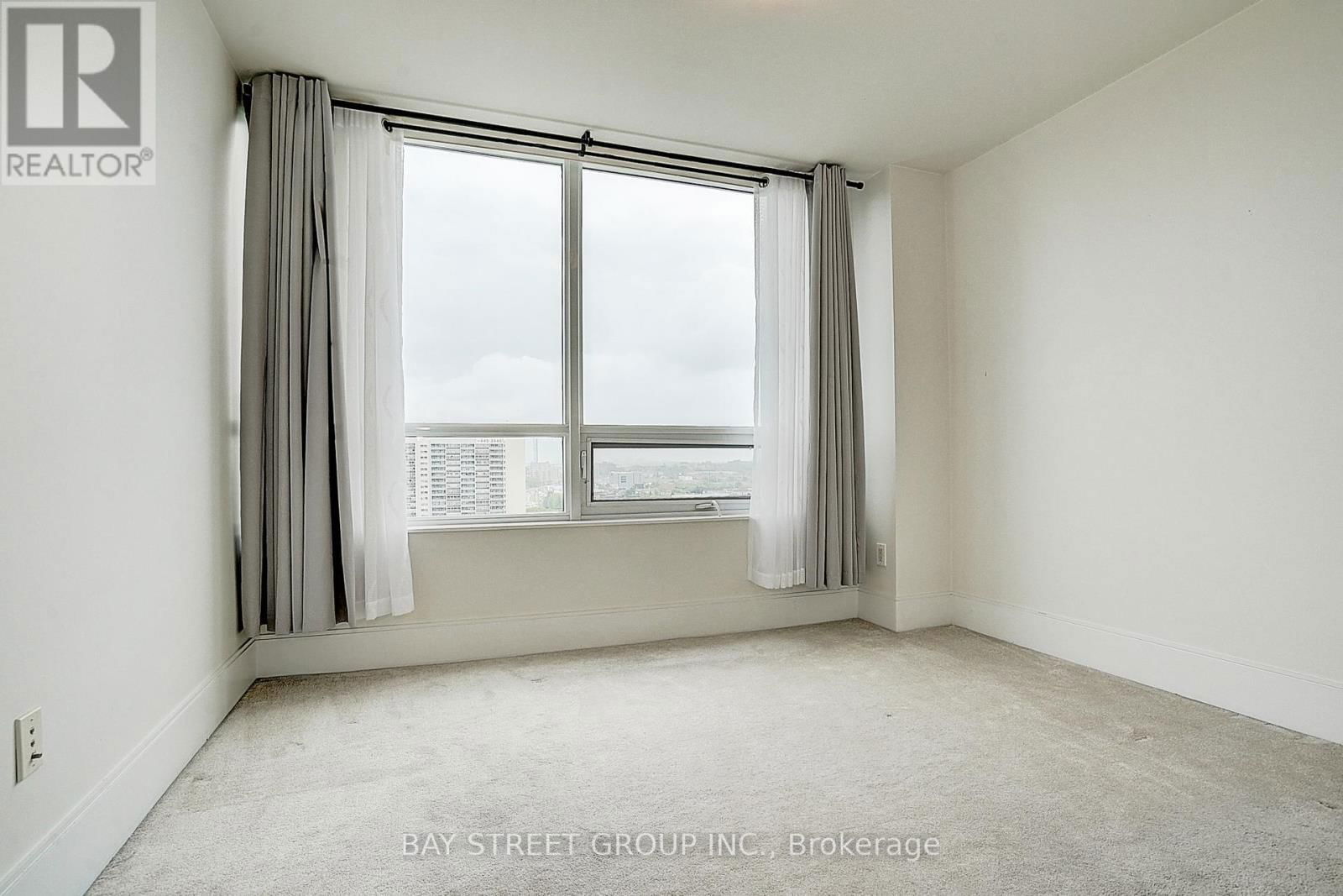 1802 - 181 WYNFORD DRIVE Image 14