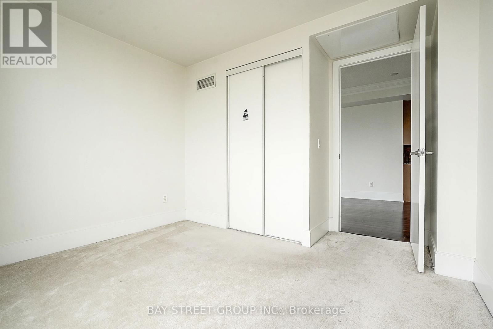 1802 - 181 WYNFORD DRIVE Image 15