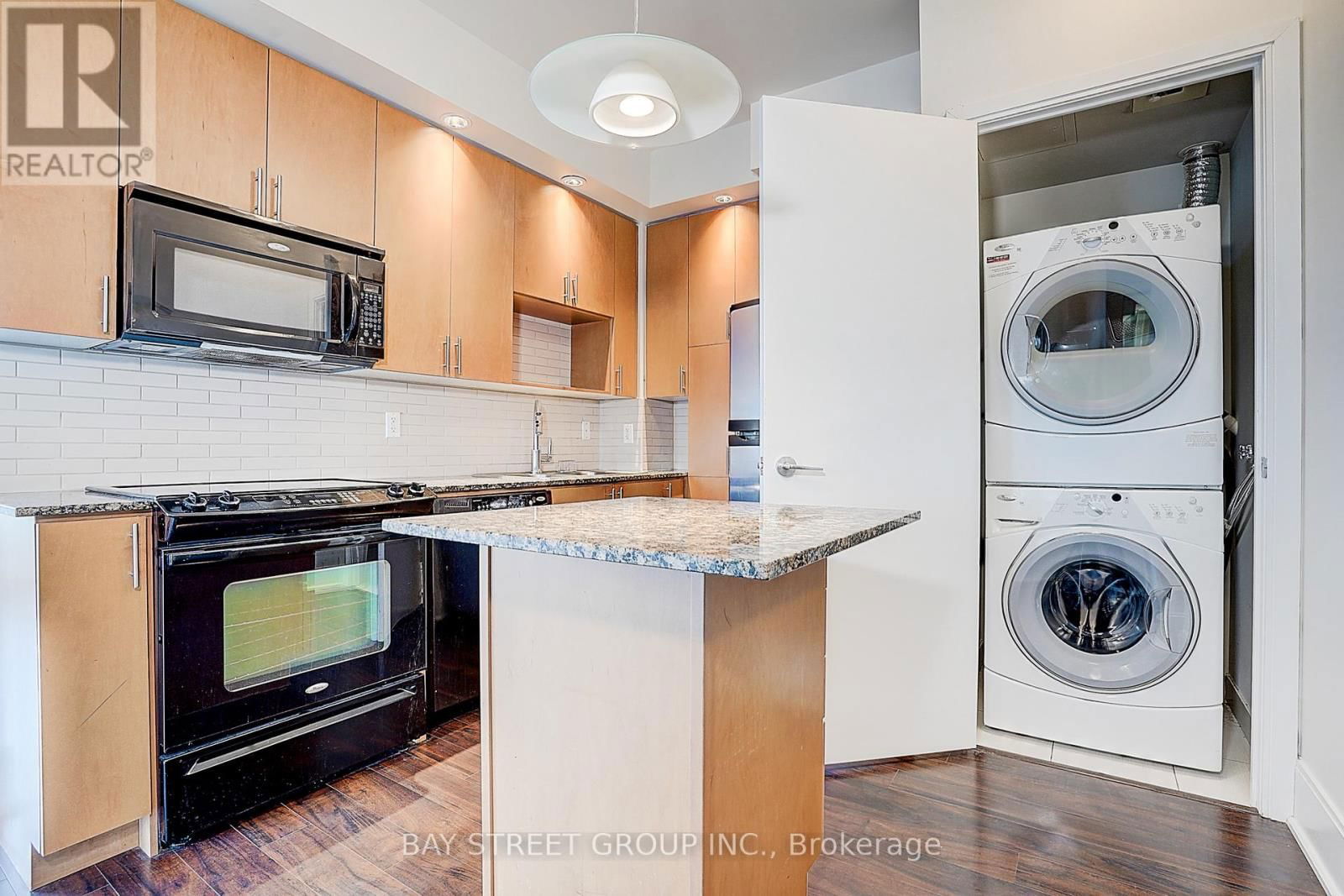 1802 - 181 WYNFORD DRIVE Image 18