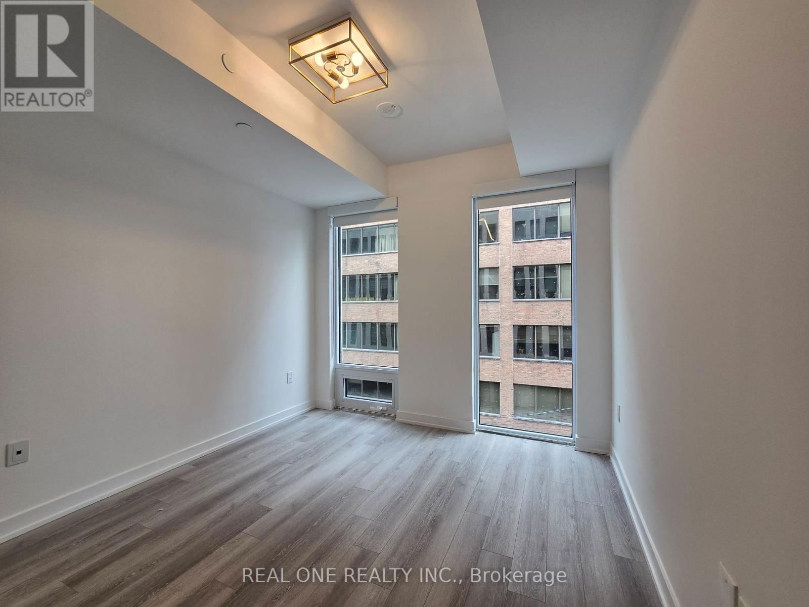 312 - 121 ST. PATRICK STREET Image 18